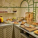 Maison Monceau 4*