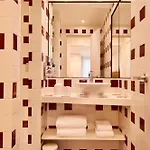 Maison Monceau 4*