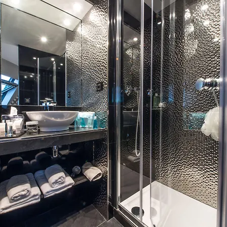 Maison Monceau Hotel 4*