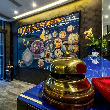 Splendor Elysees 3* Paris