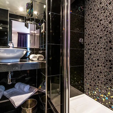 Hotel Splendor Elysees Paris