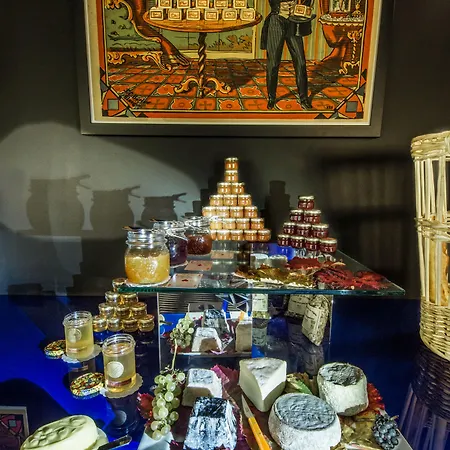 Maison Monceau 4* פריז