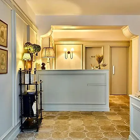 Maison Monceau Отель