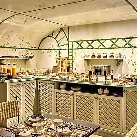 Отель Maison Monceau Париж