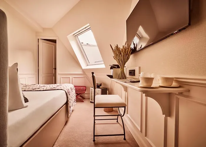 Maison Monceau Hotel