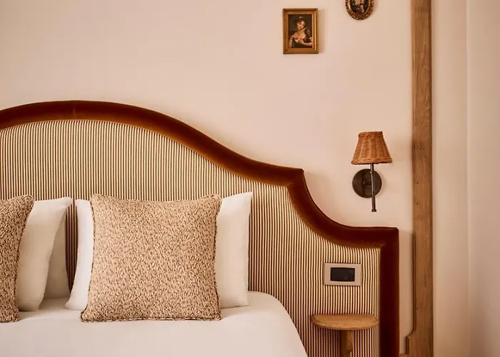 호텔 Maison Monceau 4*