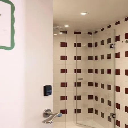 Maison Monceau 4*