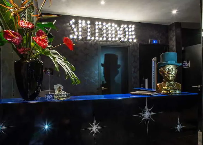 Splendor Elysées Hotel 4*